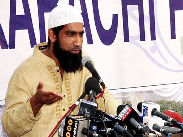پاکستان کرکٹ ٹیم کےسابق کپتان محمد یوسف کے نو مسلم بھائیوں کا کہنا ہے کہ انہوں نے کسی جبر یا دباؤ کی وجہ سے نہیں بلکہ اپنے بھائی کی تبلیغ سے متاثرہو کر سچے دل کے ساتھ اسلام قبول کیا۔
