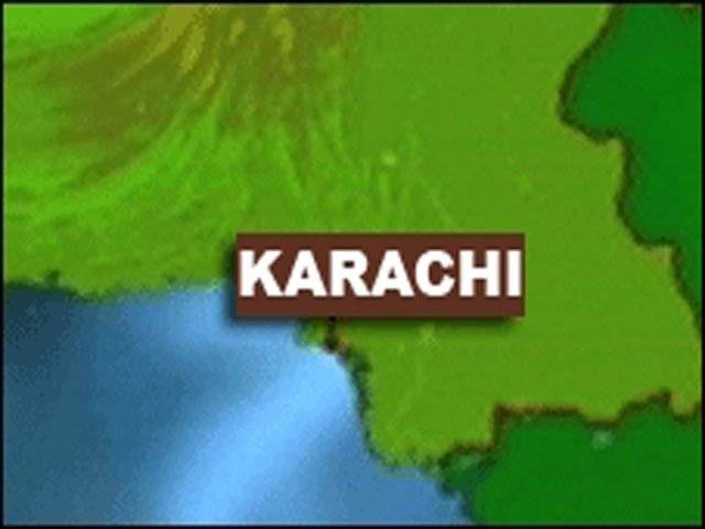 کراچی میں اساتذہ نے اپنے مطالبات کی منظوری اور پولیس تشدد کے خلاف تادم مرگ بھوک ہڑتال شروع کردی۔