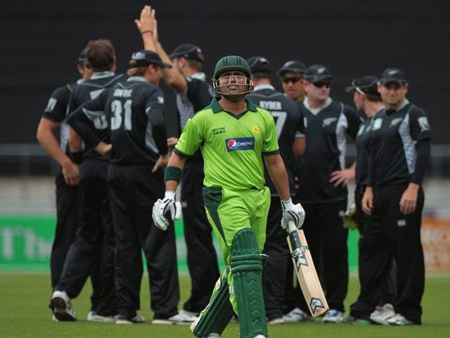 پاکستان کو پہلے ون ڈے میں نیوزی لینڈ کےہاتھوں شرمناک شکست، کیویز نے ایک سو پچیس رنز کا ہدف ایک وکٹ کے نقصان پر پورا کرلیا۔