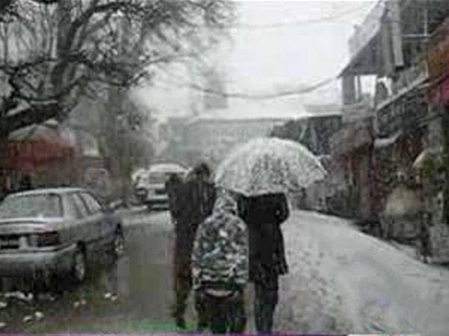 ملک کے مختلف علاقوں میں بارش اور پہاڑوں پر برفباری کا سلسلہ جاری ہے, محکمہ موسمیات نے مزید بارش اور برفباری کی پیش گوئی کر دی