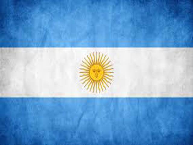  عالمی شہرت یافتہ ارجنٹینا کے سٹار فٹ بالر لیونل میسی نے چیمپئنز لیگ میں ہسپانوی فٹ بالر راؤل بلانکو کے اکہتر گول کا ریکارڈ برابر کر دیا ہے۔