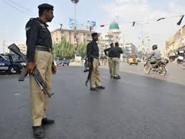 کراچی میں بارہ ربیع الاول کے موقع پر رینجرز نے سیکیورٹی پلان کو حتمی شکل دیدی جلوس کی نگرانی کیلئے پولیس اہلکاروں کو بھی ہائی الرٹ کردیا گیا۔