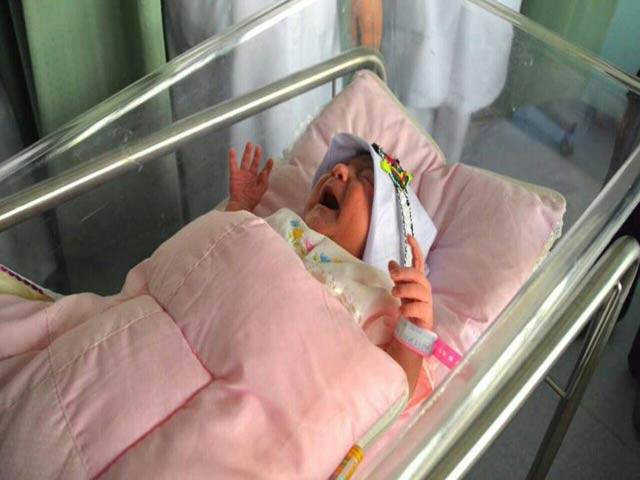  حج کے دوران بچی کی پیدائش، نام منی رکھ دیا گیا, حج سیزن میں کسی بھی بچی کی پہلی پیدائش ہے: سعودی وزارت صحت