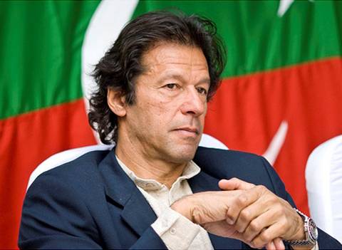 وزیراعظم پامانا معاملہ چھپانے کیلئے مسئلہ کشمیر کو استعمال کر رہے ہیں : عمران خان