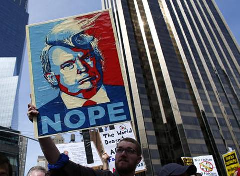 امریکی عوام ڈونلڈ ٹرمپ کی کامیابی کے صدمے سے باہر نہ نکل سکی،تیسرے روز بھی احتجاجی مظاہروں کا سلسلہ جاری رہا