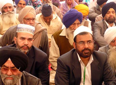 ننکانہ : سکھ برادری نے بھی عید میلاد النبی صلی اللہ علیہ والہ وسلم کے جلوس میں شرکت کی