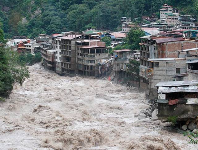  پیرو میں سیلاب سے ہلاکتوں کی تعداد پچھتر ہو گئی, ایک لاکھ سے زائد افراد بے گھر , نظام زندگی مکمل طور پر مفلوج
