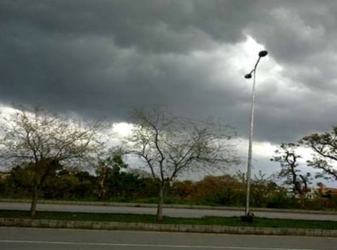  آئندہ چوبیس گھنٹوں کے دوران لاہور، گوجرانوالہ، راولپنڈی اور اسلام آباد سمیت کئی علاقوں میں ہلکی بارش کا امکان 