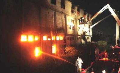 کراچی: نیوکراچی کی گارمنٹس فیکٹری میں لگنے والی آگ بجھا دی گئی