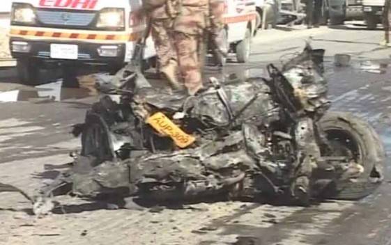کوئٹہ دھماکہ: وزیراعلیٰ پنجاب شہباز شریف اور وزیراعظم شاہد خاقان عباسی کی دھماکے کی شدید مذمت 