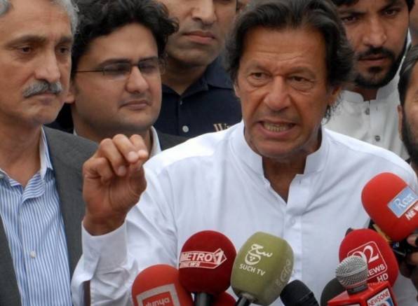  آصف زرداری کے ہوتے ہوئے پیپلزپارٹی اور پی ٹی آئی میں کسی طرح کا اتحاد نہیں ہوسکتا:عمران خان