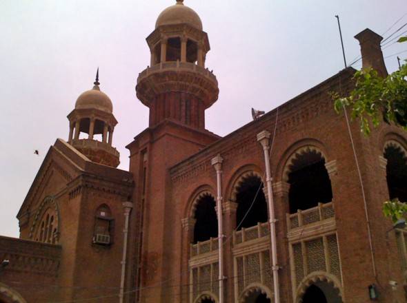 لاہورہائی کورٹ:شیخ رشید کی نااہلی کی درخواست ناقابل سماعت قراردے کر خارج