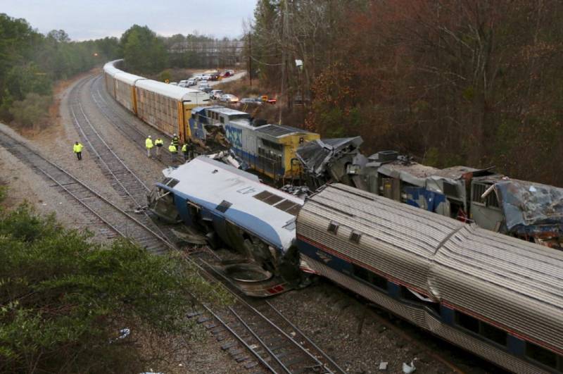 امریکہ: کیرولائنا میں ٹرین حادثہ ،2 افراد ہلاک،100سے زائد زخمی ،ہسپتال منتقل 