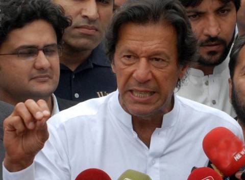 عالمی سطح پر کشمیر کا مسئلہ اجاگر کرنے میں نون لیگ نے ہمیشہ کمزوری کا مظاہرہ کیا ہے:عمران خان