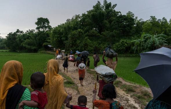 میانمار سرحد پر واقع رووہنگیا کیمپ سے فوجی ہٹا دے: بنگلہ دیش کا مطالبہ 