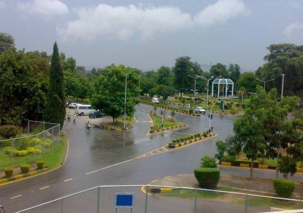 لاہورسمیت پنجاب کے مختلف مقامات پربوندا باندی ,موسم خوشگوار