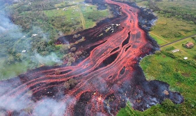 ہوائی میں آتش فشاں سے خطرناک گیسوں کا اخراج شروع