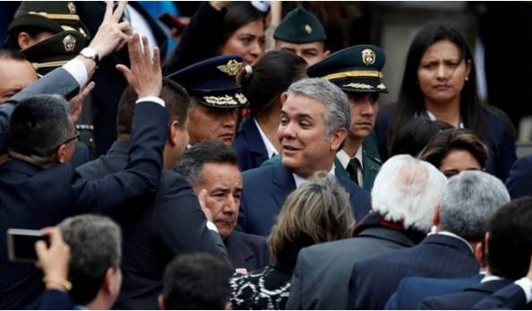 کولمبیا کےنئے منتخب صدر نےاپنے عہدے کا حلف اٹھالیا
