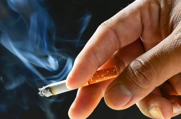لاہور ہائیکورٹ: تعلیمی اداروں میں سگریٹ کی فروخت پر پابندی