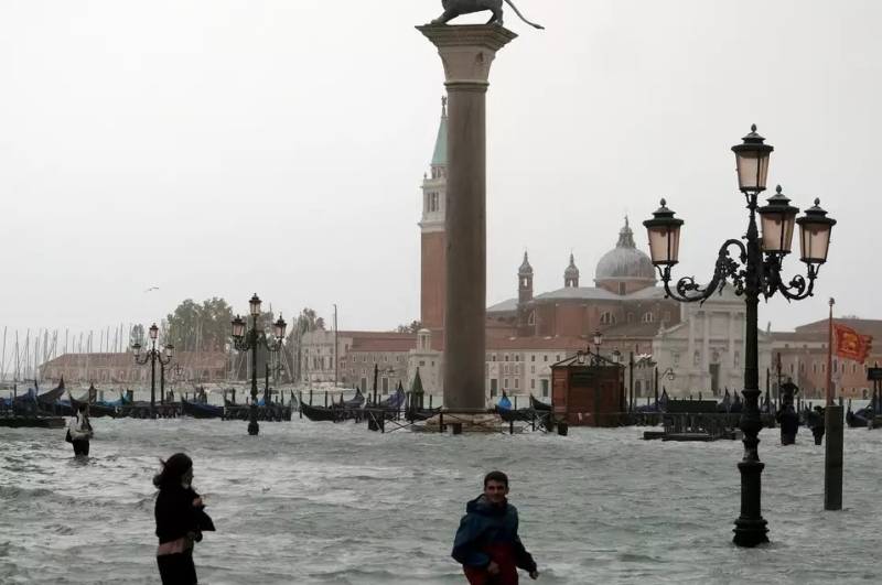 اٹلی میں سیلاب سے 5 افراد ہلاک، ریڈالرٹ جاری 