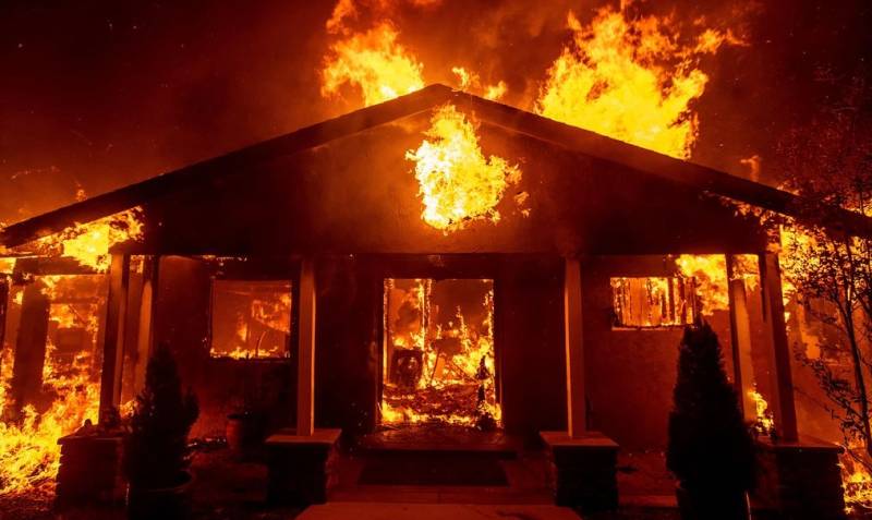  کیلیفورنیا:جنگل کی آگ نے9افراد کی جانیں لے لیں