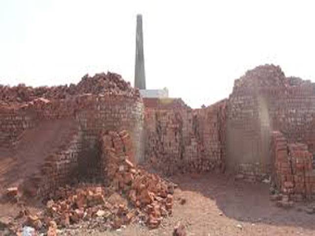 پنجاب کے 11 اضلاع میں اینٹوں کے بھٹے بند اور 25 میں کھلے رہیں گے: نوٹیفکیشن جاری 