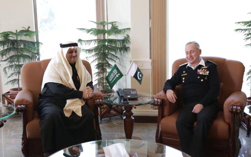 سعودی سفیر کی سربراہ پاک بحریہ سے ملاقات، بحری دفاعی تعاون پر تبادلہ خیال 
