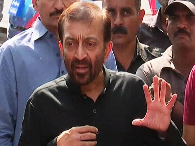 پی ٹی آئی نے کراچی کو بھلا دیا ،میئر کراچی نہ جانے کس کو خوش کررہے:فاروق ستار 