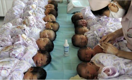 چین میں 70سال بعد بچوں کی شرح پیدائش کم ترین سطح پرپہنچ گئی