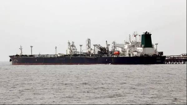 ایران استعمال شدہ تیل بردار جہازوں کی تلاش میں سرگرم