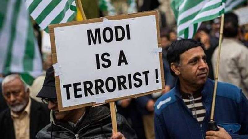 لندن : بیگناہ کشمیریوں کے قتل اور مظالم کیخلاف بھارتی ہائی کمیشن کے سامنے احتجاجی مظاہرہ