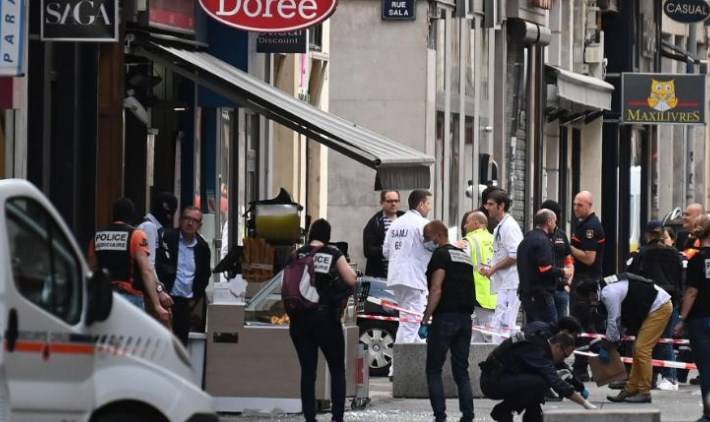 فرانس میں دھماکا،13 افراد زخمی