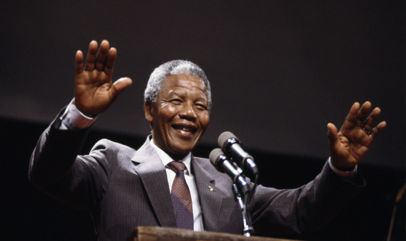 گرنے کے بعد اٹھنا ہی عظمت کی نشانی ہے: نیلسن منڈیلا