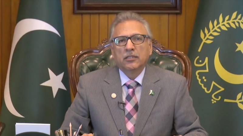 پاکستان مطالبہ کرتا ہے کہ بھارت عالمی مبصرین کو مقبوضہ کشمیر جانے کی اجازت دے:صدرعارف علوی
