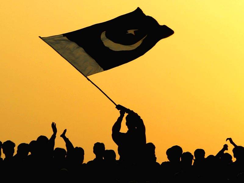 وطن کی خاطر لڑنے کے لیے تیار قوموں میں پاکستان سب سے آگے: گیلپ سروے