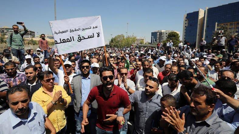 اردن :1 لاکھ اساتذہ کی ہڑتال چوتھے ہفتے میں داخل