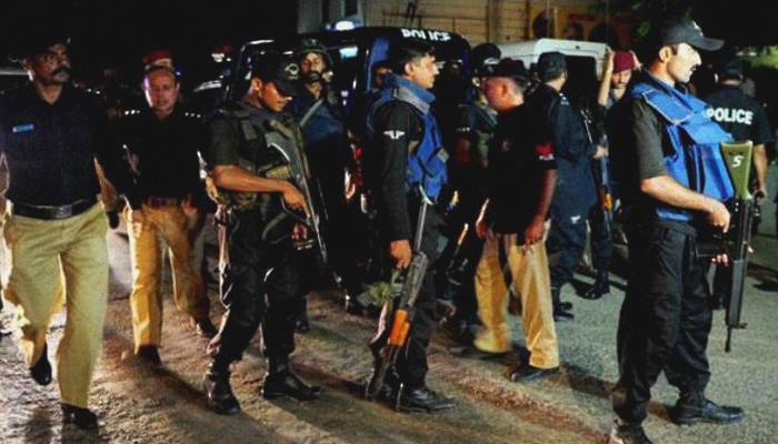 ملتان: مبینہ پولیس مقابلہ، 4 ڈاکو ہلاک