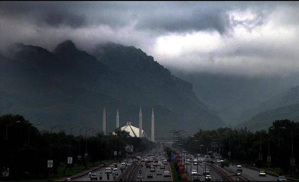 لاہور،اسلام آباد سمیت ملک کے مختلف علاقوں میں بارش اور ژالہ باری, موسم سرد