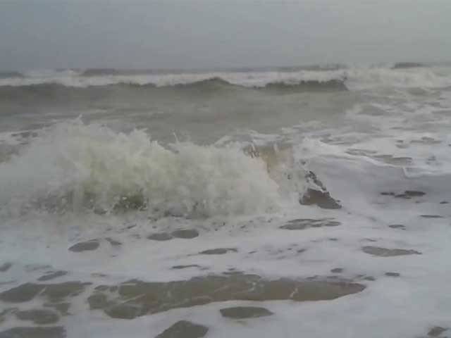 طوفان سے کراچی کے ساحل کو کوئی خطرہ نہیں، محکمہ موسمیات