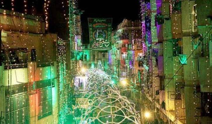 کراچی میں بھی جشن عید میلاد النبیﷺ کی تیاریاں عروج پر، فضا رنگ و نور سے روشن