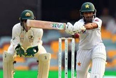 پاکستان کو برسبین ٹیسٹ میں اننگز کی شکست سے بچنے کیلئے 276 رنز درکار