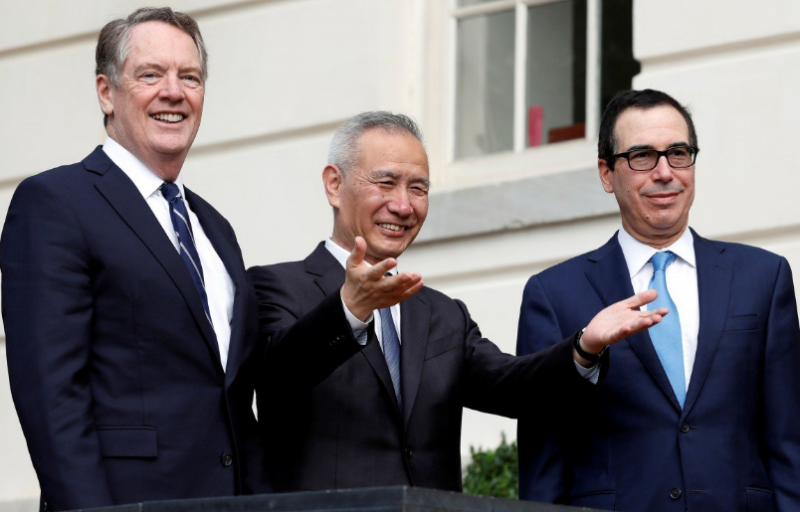 چین اور امریکہ کے درمیان اقتصادی مذاکرات بارے ٹیلی فونک بات چیت