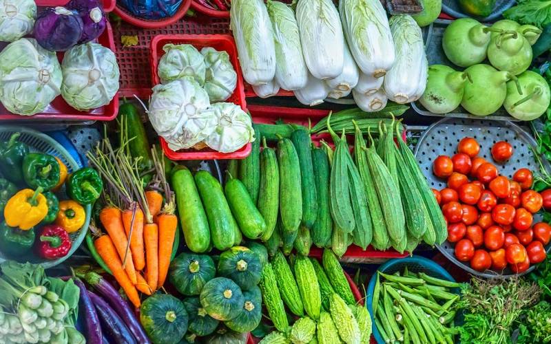 اوپن مارکیٹوں میں گراں فروشی کا سلسلہ تھم نہ سکا،سرکاری نرخنامے میں بھی بیشتر سبزیوں کی قیمتوں میں اضافہ 