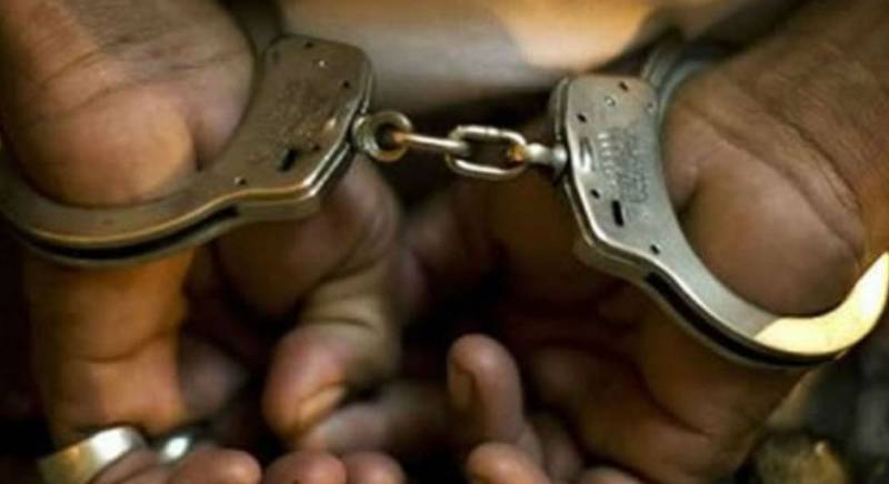 کراچی:مختلف علاقوں سے 8 ملزمان گرفتار