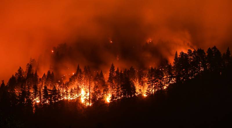 کیلیفورنیا ،آتشزدگی کے نقصانات پر توانائی فرم ریگولیٹرز کے ساتھ 1.7 بلین ڈالر کے تصفیے پر آمادہ 