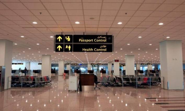 اسلام آباد ایئرپورٹ پرسیڑھیوں سے گرنے والی 4سالہ بچی چل بسی
