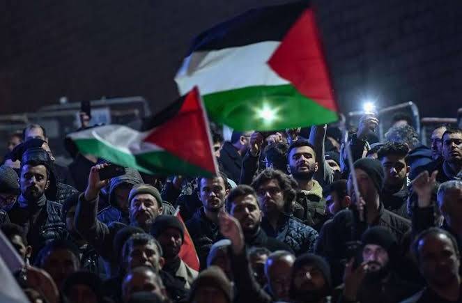 مشرق وسطیٰ امن منصوبہ پرفلسطین بھڑک اٹھا،عوام سراپا احتجاج