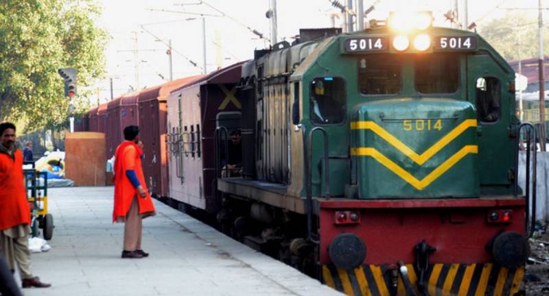لاہوراور گوجرانوالہ کے درمیان شٹل ٹرین چلائی جائے گی 