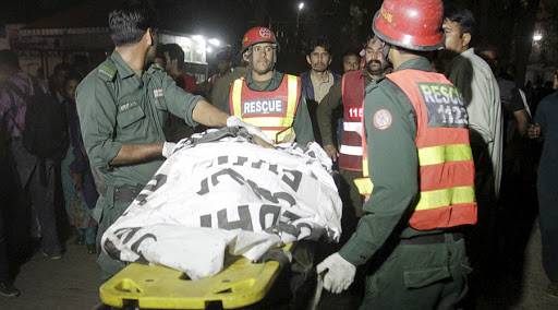 کراچی: گٹر لائن کی صفائی کے دوران گیس بھرنے سے 2 افراد جاں بحق