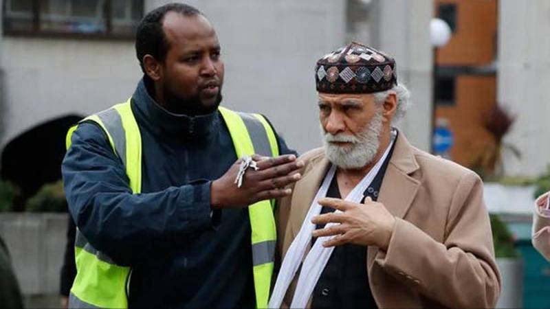 لندن کی مسجد کے مؤذن نے حملہ آور کو معاف کر دیا